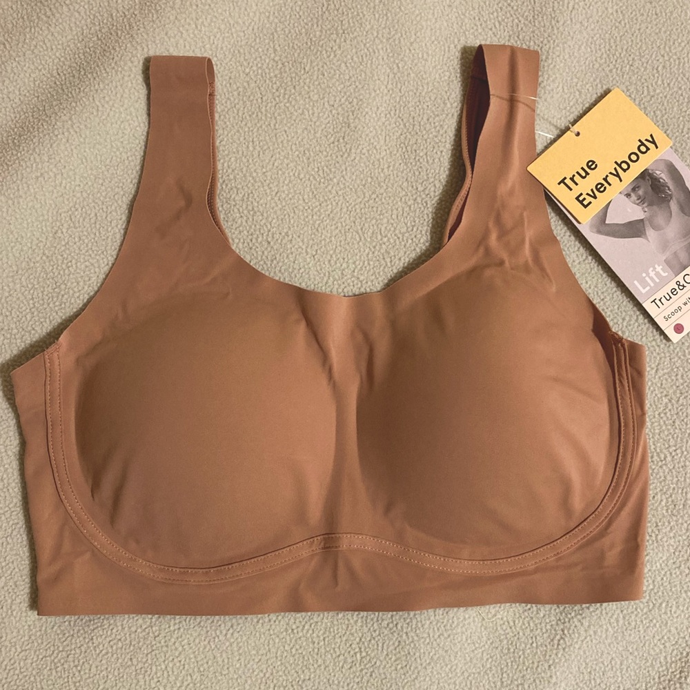 True & Co Scoop with Lift wireless bra